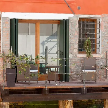 Luxury Flat Balcony On The Water Appartamento