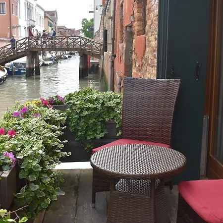 Luxury Flat Balcony On The Water Appartamento Venezia